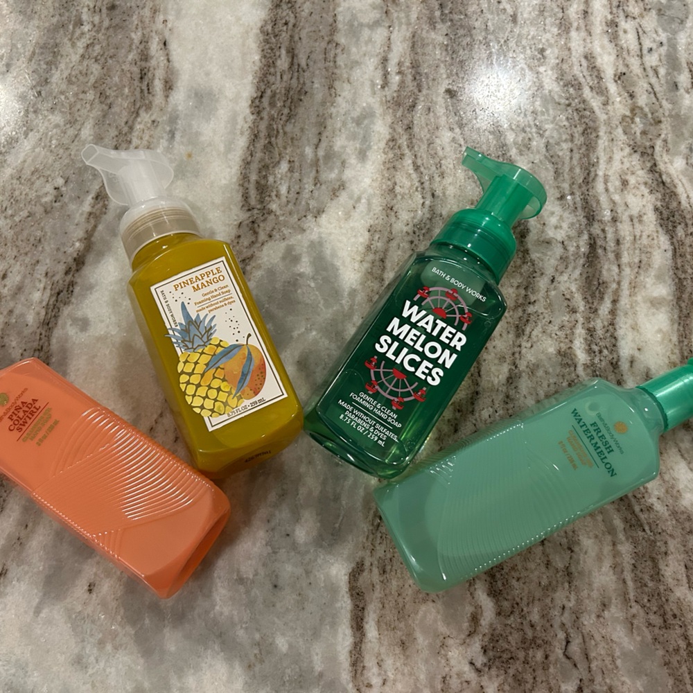 Bath & Body Works  Hand Soap  X 4